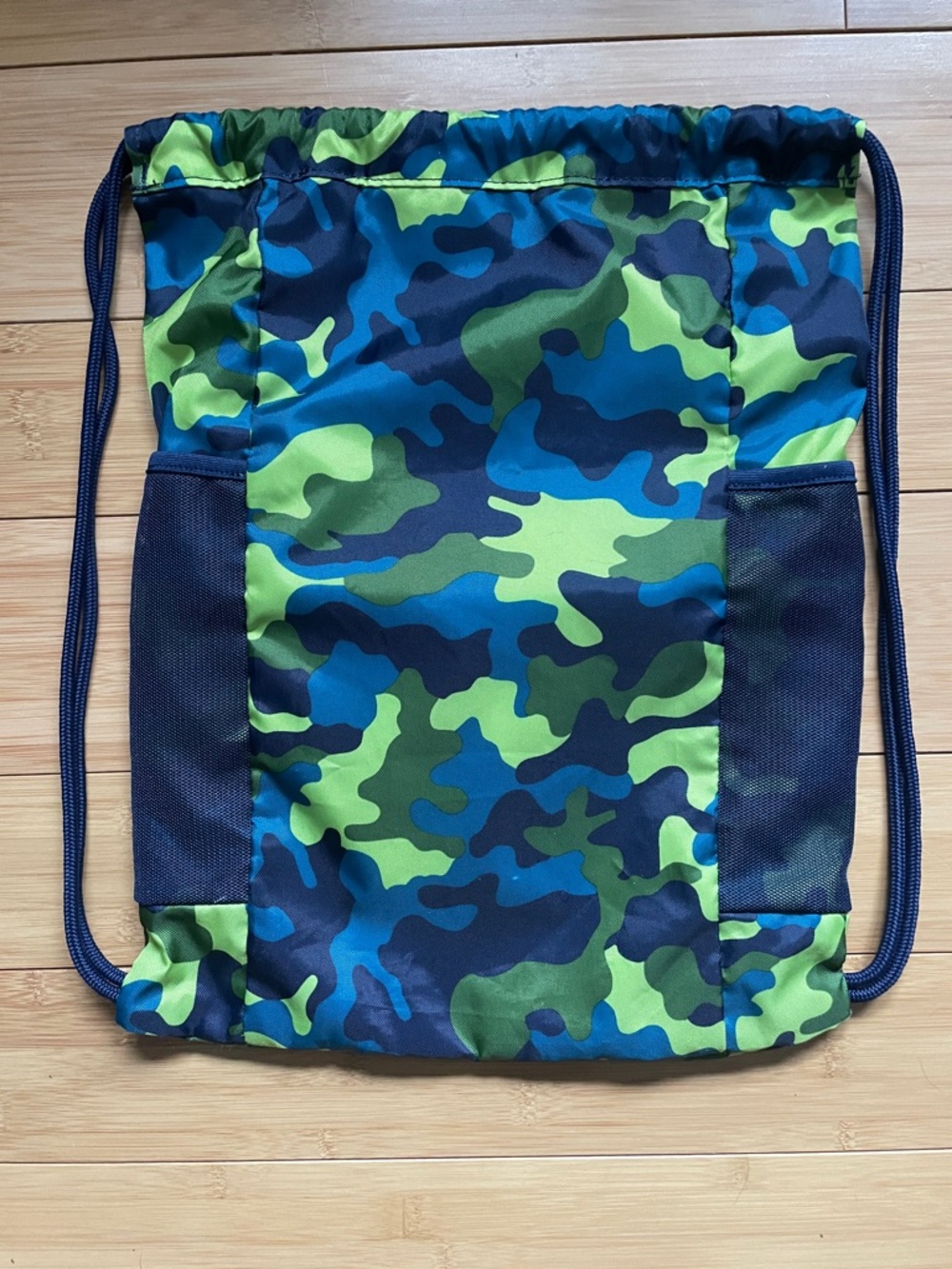 Lands End Drawstring Bag - Picture 2 of 4